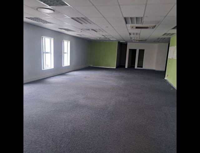 BUSINESS PROPERTY TO RENT IN WALMER
